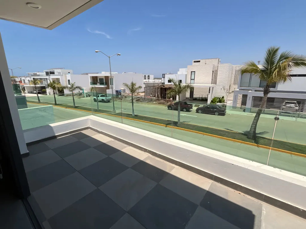 Casa en Renta en Altabrisa, Mazatlán – Excelente Ubicación y Diseño Moderno