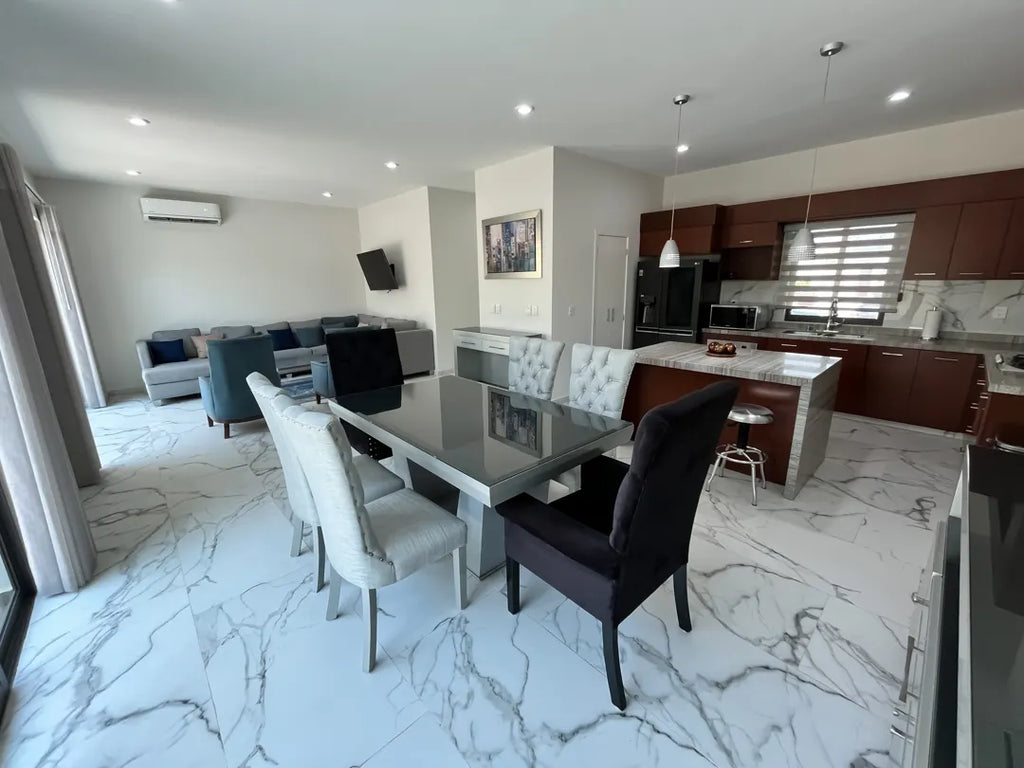 Casa en Renta en Altabrisa, Mazatlán – Excelente Ubicación y Diseño Moderno