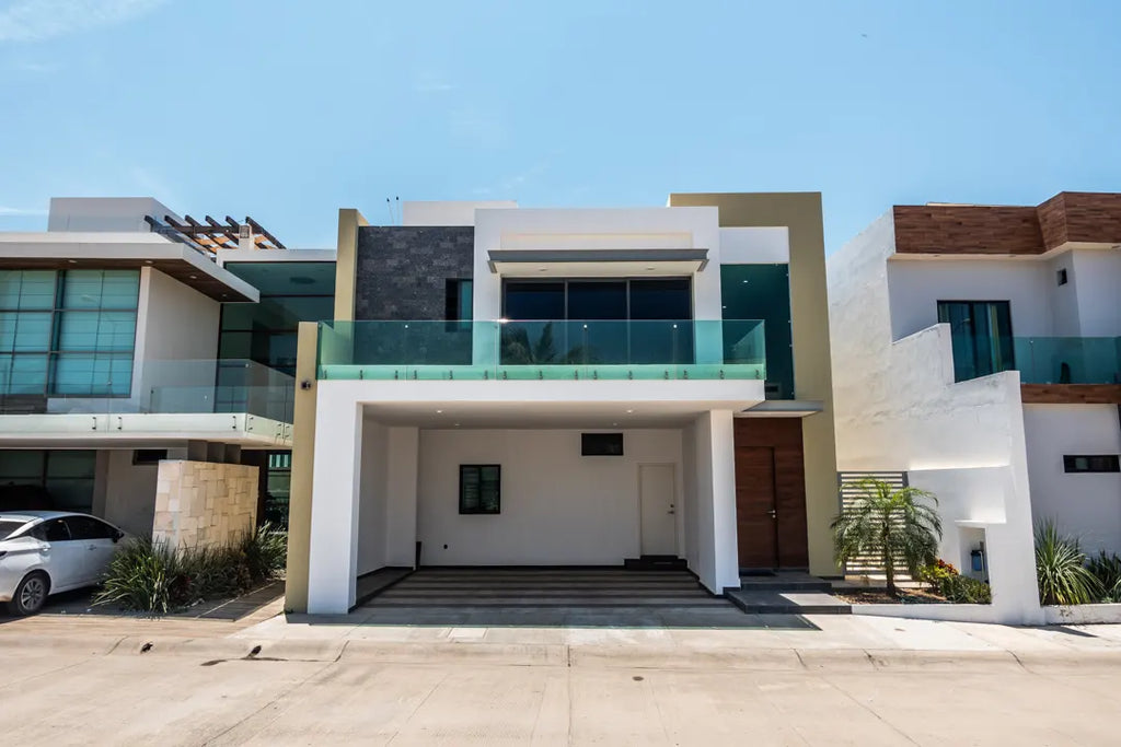 Casa en Renta en Altabrisa, Mazatlán – Excelente Ubicación y Diseño Moderno