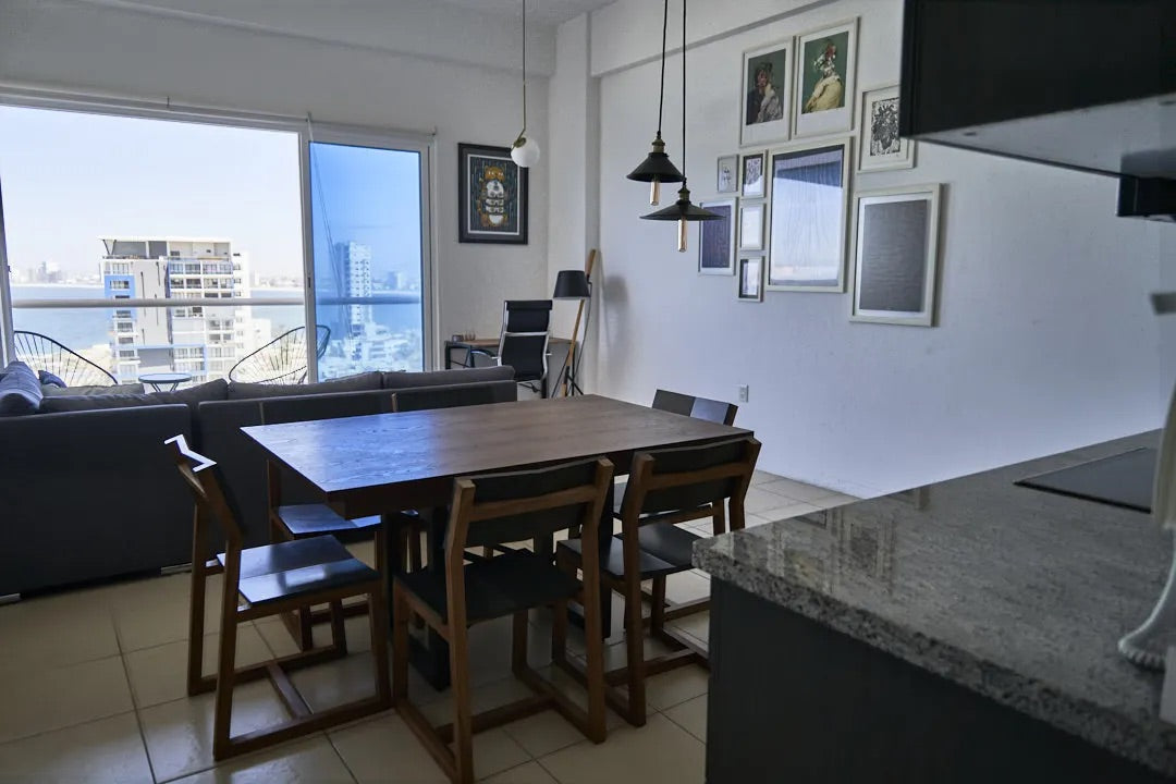 Departamento en Venta con Increíble Vista al Mar en Mazatlán. Puerto Viejo Skies