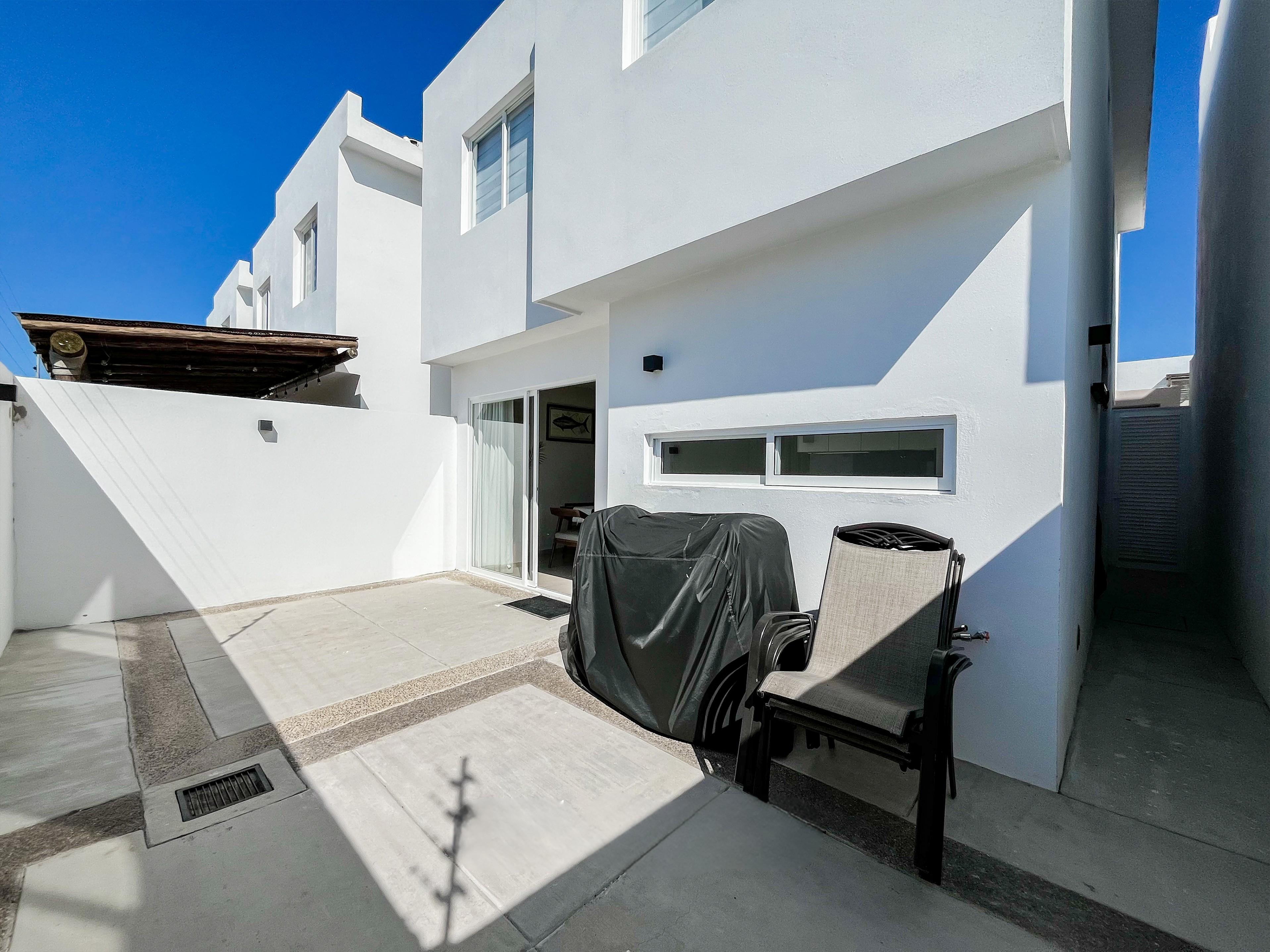 Casa en Venta Amueblada en Residencial Almarena, cerca del mar Cerritos