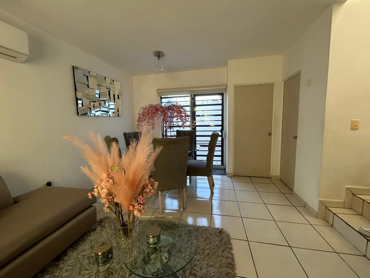 Casa en venta Hacienda del Seminario: Tu Nuevo Comienzo en Coto Orquídeas