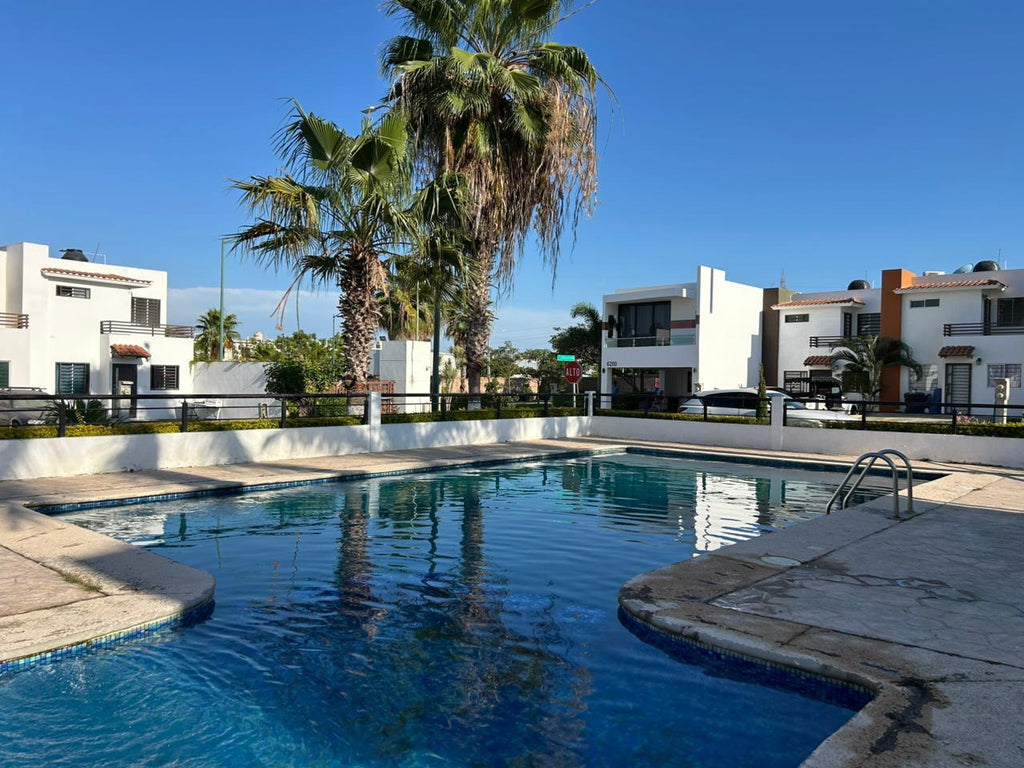 Casa en venta Hacienda del Seminario: Tu Nuevo Comienzo en Coto Orquídeas