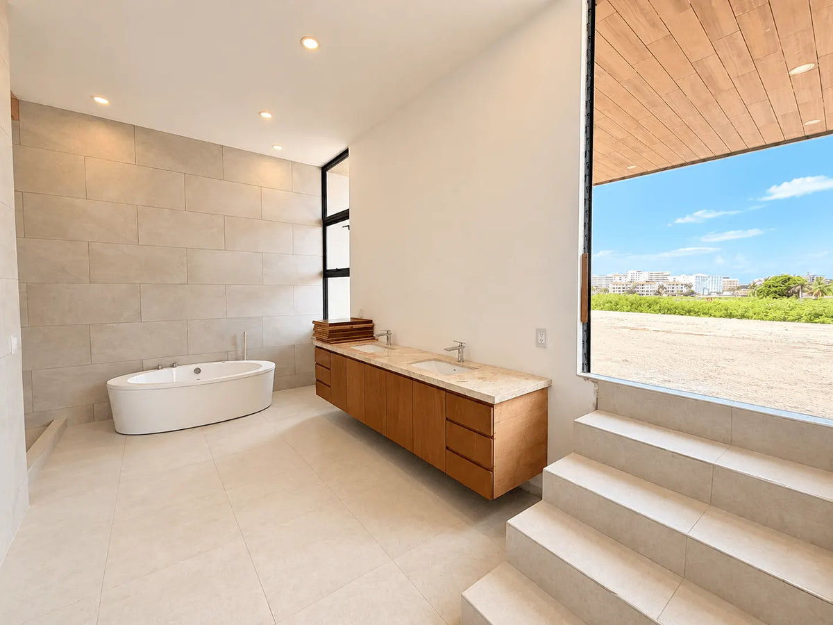 Casa en Venta en El Cid, Mazatlán — Vista al Canal y Terreno para Alberca Infinity