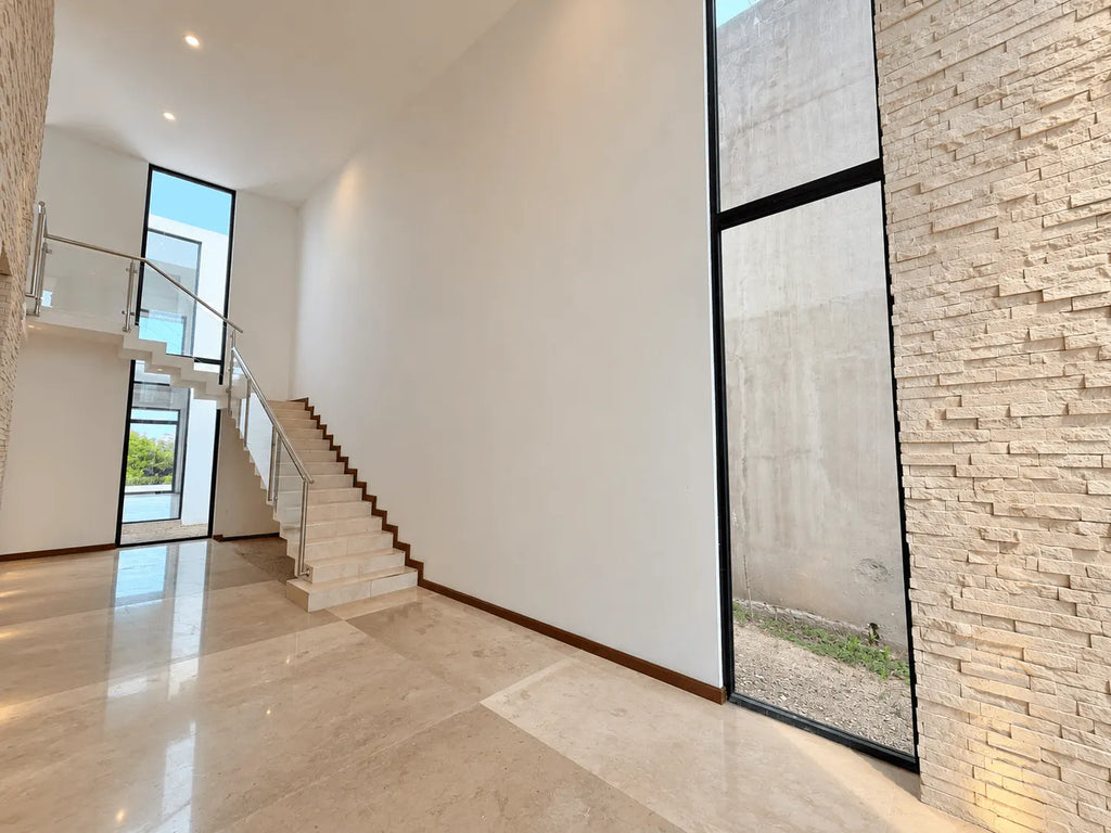 Casa en Venta en El Cid, Mazatlán — Vista al Canal y Terreno para Alberca Infinity