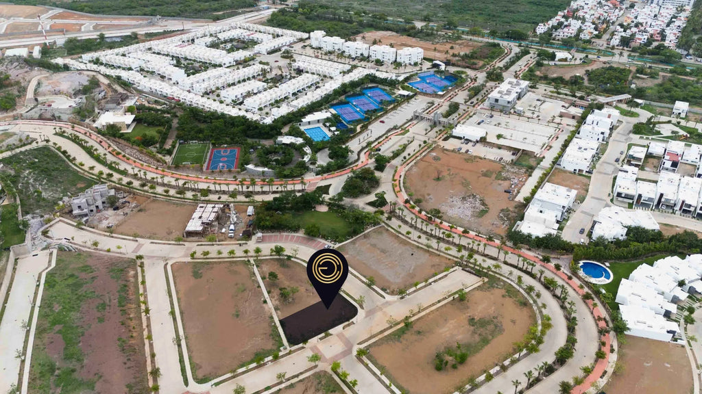 Terreno en Venta en el Cielo Residencial, Mazatlan, Esquina frente area verde y estacionamiento visitas, etapa 1