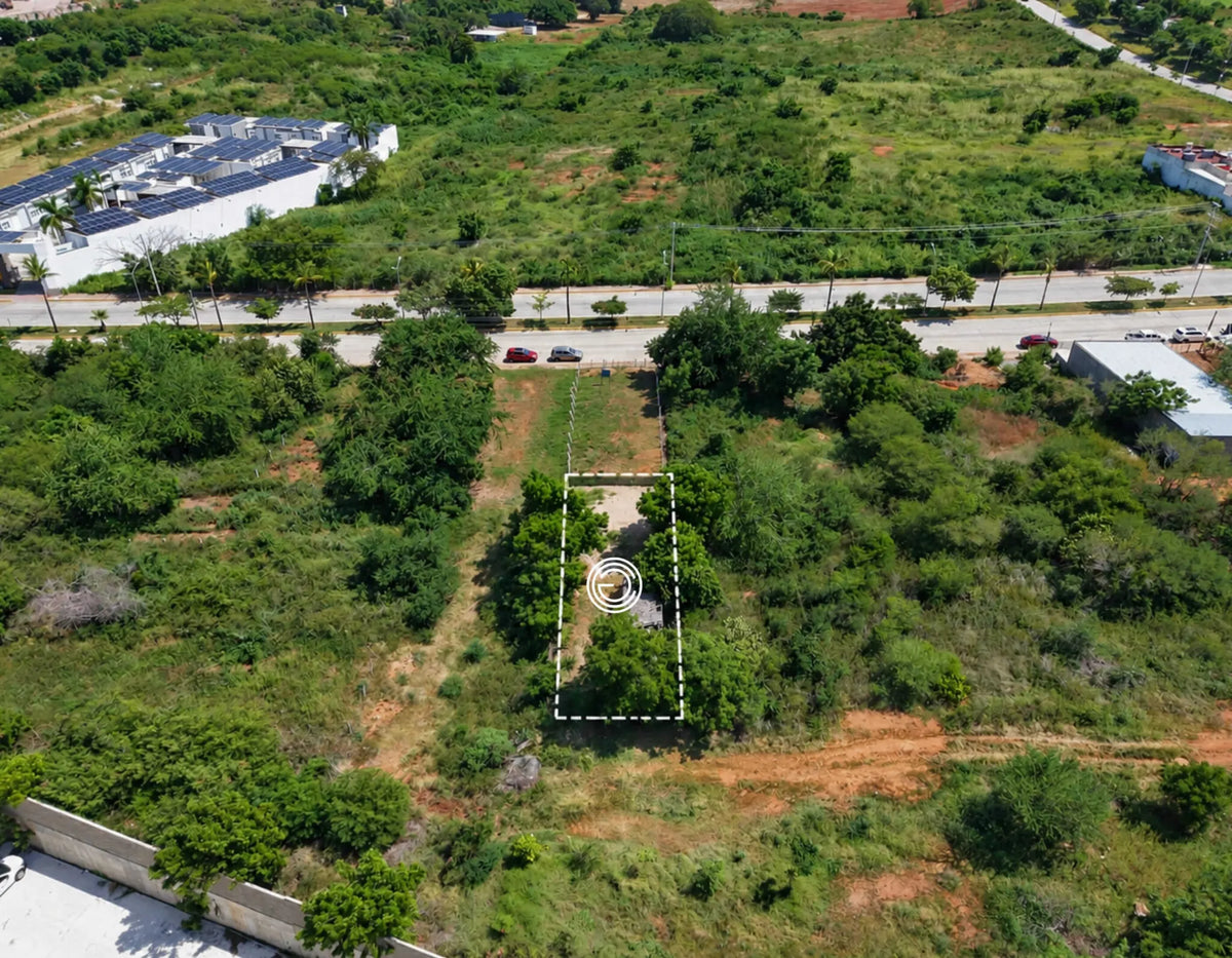 Delimitación del terreno en venta en Marina Universidad, Mazatlán, vista desde dron